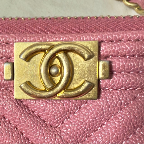 Authentic CHANEL WOC – Rose Pink Caviar w/ Phone Slot - Picture 3 of 16